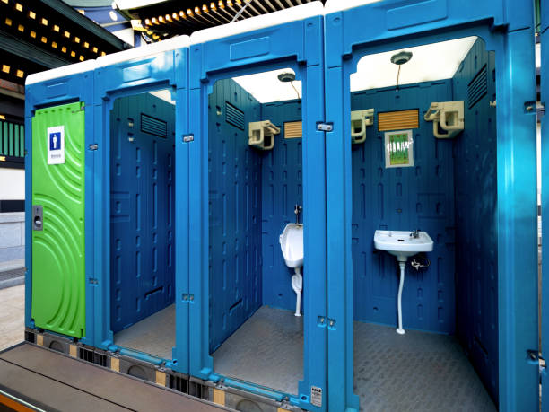 Best Emergency porta potty rental  in Maple Plain, MN